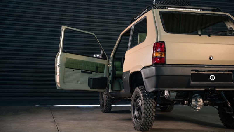 Fiat Panda 4x4 отримав електричне друге життя у вигляді ексклюзивної серії Panduccia