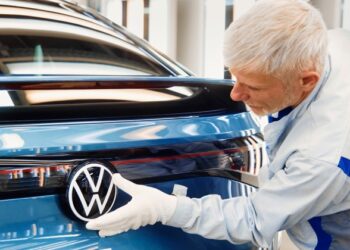 Volkswagen обігнав Tesla за продажами електромобілів у Європі