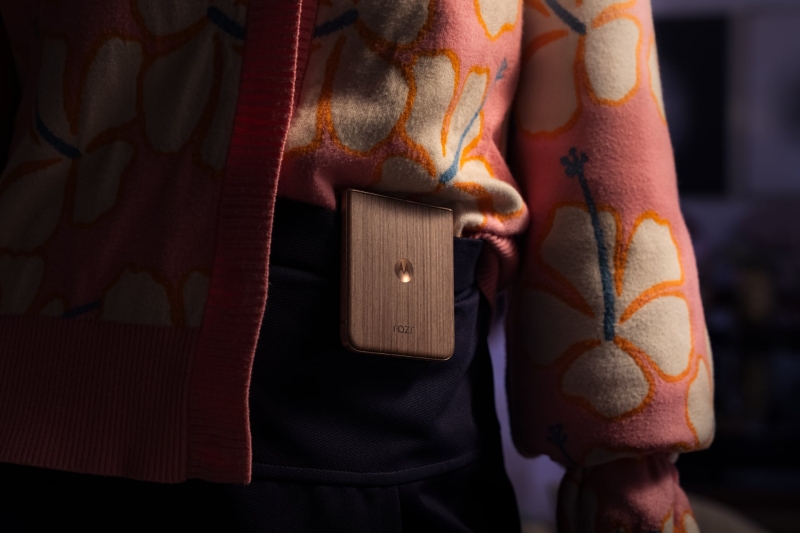 Motorola Razr 60 Ultra: найпотужніший складаний смартфон &mdash; 7-дюймовий екран, Snapdragon 8 Elite, три камери 50 МП та ще й з алькантарою