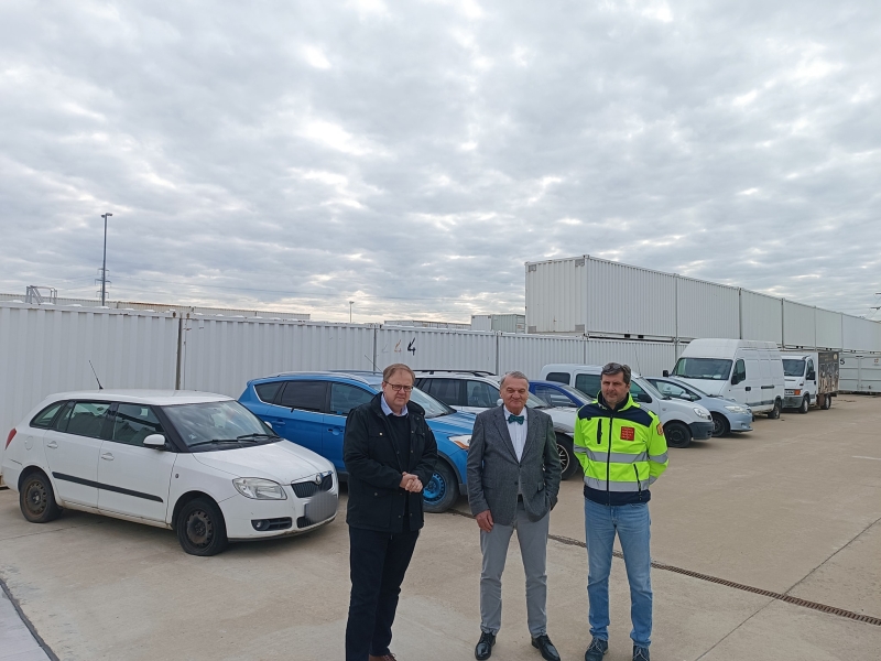 Зі штрафмайданчика — на фронт: Прага передаватиме покинуті авто Україні