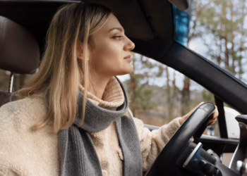 Допоможе всього одна вправа — як подолати страх водіння