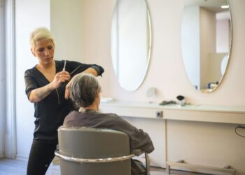 5 поширених стрижок, які додають роки, а ви навіть не помічаєте