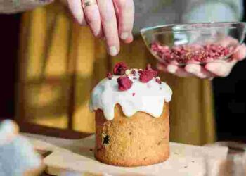 Не кришиться та не липне: 11 порад для ідеальної глазурі на паску