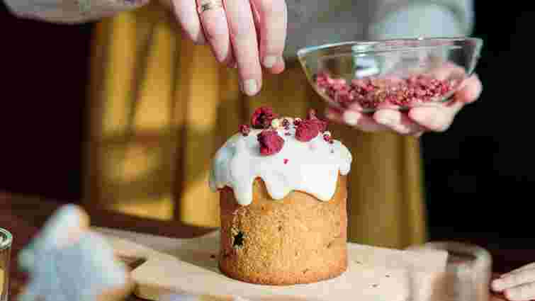 Не кришиться та не липне: 11 порад для ідеальної глазурі на паску