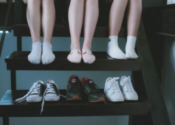 Багато хто все життя носить неправильний розмір взуття, сама робила таку помилку