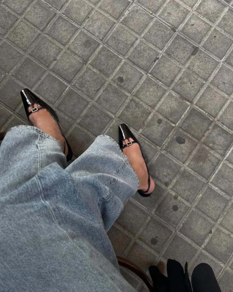 Балетки вже в минулому: названо елегантне та зручне взуття, яке повинне бути в кожної леді