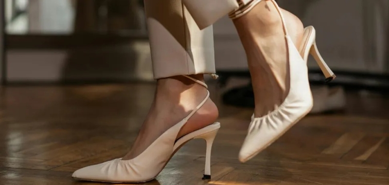 Балетки вже в минулому: названо елегантне та зручне взуття, яке повинне бути в кожної леді