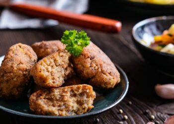 Берем фарш и немного гречки и готовим сытное и вкусное блюдо на каждый день: простой рецепт