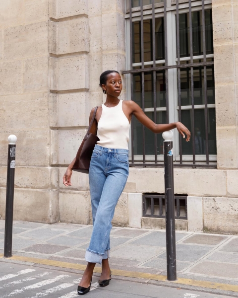 Цей фасон джинсів - головний хіт весни 2025: з чим їх носити, щоб виглядати стильно