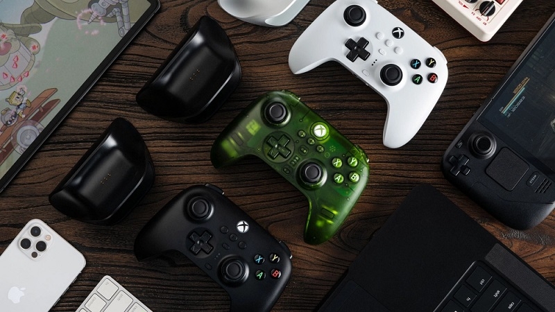 Данина поваги першому Xbox: 8BitDo представила стильний контролер, виконаний у дизайні культової консолі Microsoft