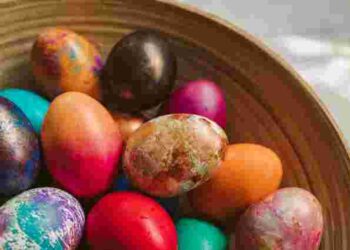 Як можна пофарбувати яйця фломастерами чи маркерами: незвичний лайфхак