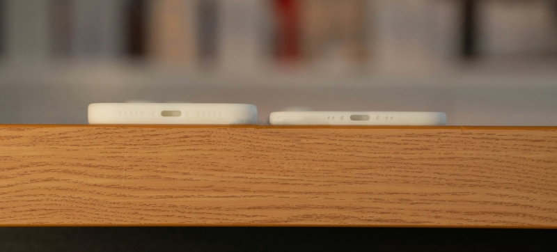 Фотопорівняння Apple iPhone 17 Air з 17 Pro Max — майже удвічі тонший