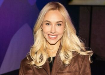 Як носити спортивні штани навесні 2025: приклад від Даші Квіткової