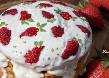 Японская клубничная паска от звезды “МастерШеф”: оригинальный рецепт на Пасху