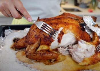 К курице вам не нужен маринад: всего 1 дополнительный ингредиент – и вы получите сочное и аппетитное блюдо (РЕЦЕПТ)