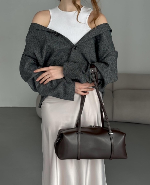 Капсульний гардероб на весну: які пʼять речей купити, щоб створити стильні образи