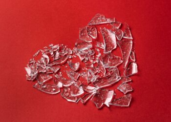 Карти відкриті: кому зі знаків зодіаку у травні розіб’ють серце