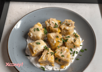 Ленивые “улитки” из лаваша и фарша: вкусный ужин на всю семью (ВИДЕО)