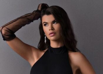 Модні джинси 2025: із чим носити джинси навесні, приклади образів