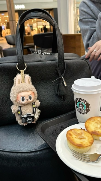 Найтрендовіший аксесуар на сумку у 2025 році: ви здивуєтеся, коли побачите його