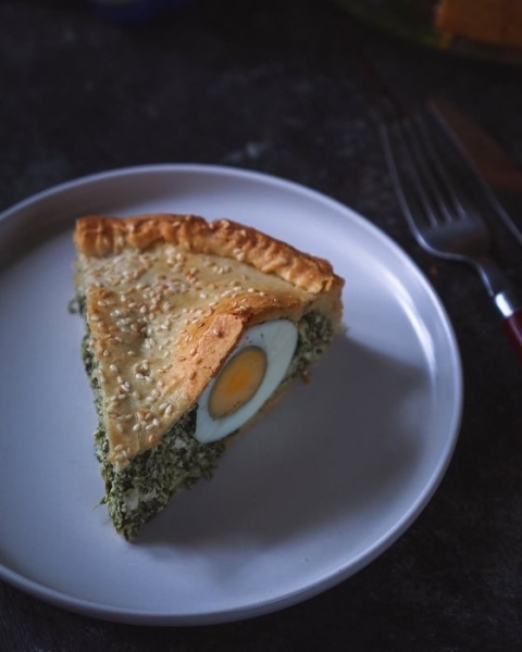 Нереально вкусный и красивый пасхальный пирог: как приготовить аппетитную выпечку (ФОТО)