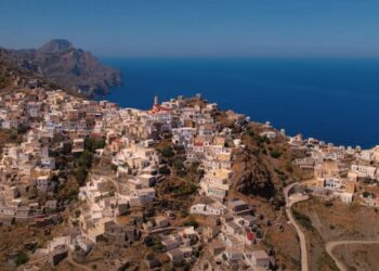 Прихована перлина Греції: неймовірний острів, який підкорить навіть найвибагливіших