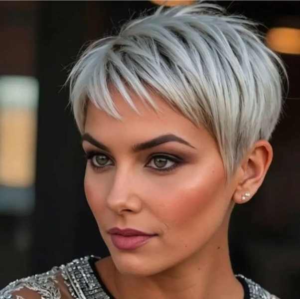 Трохи розбещеності: 5 головних трендів у стрижках цієї весни та літа