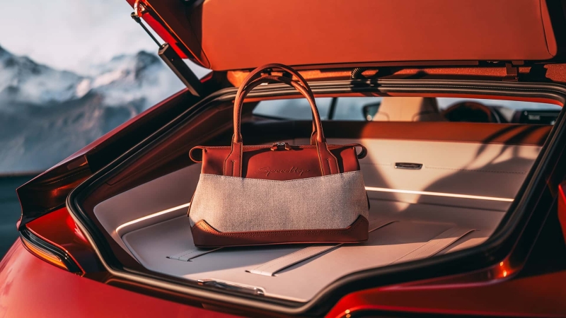 BMW представила Speedtop - шутінг брейк обмеженої серії з двигуном V8