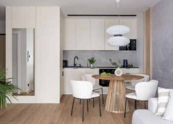 10 модних кольорів кухонь у 2025 році