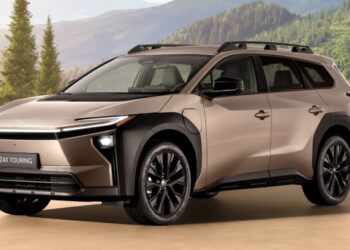 Toyota офіційно представила bZ4X Touring — електричний SUV із багажником універсала і запасом ходу до 560 км