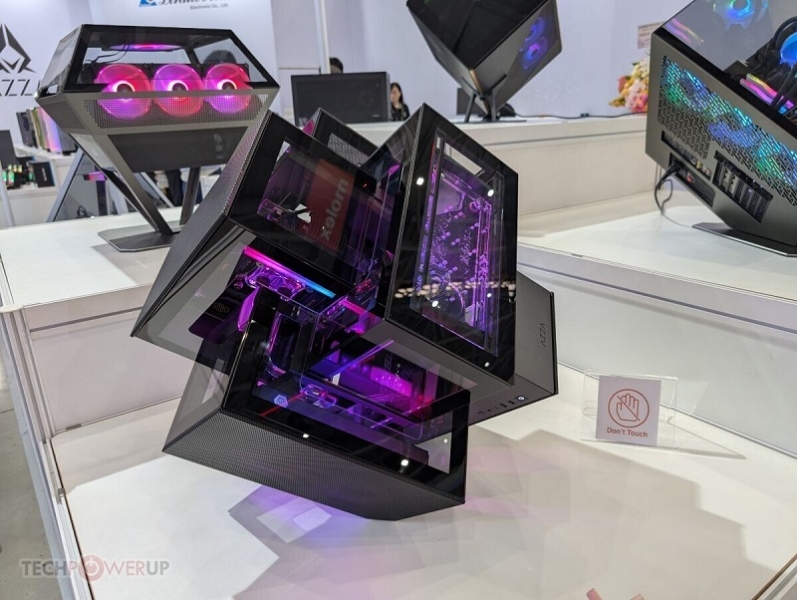 Непрактично, але красиво: компанія Azza представила Cube Case - корпус для PC нестандартної форми