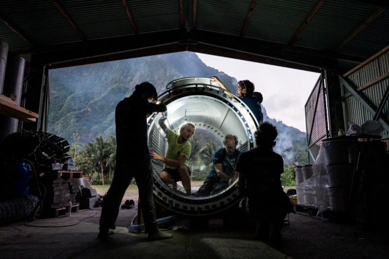 Peugeot занурюється під воду