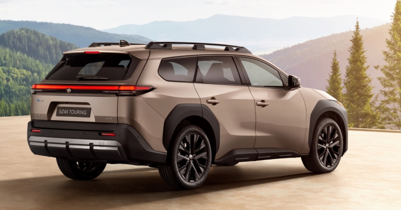 Toyota офіційно представила bZ4X Touring — електричний SUV із багажником універсала і запасом ходу до 560 км