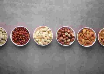 Де зберігати горіхи, щоб вони не гірчили: поради експертів