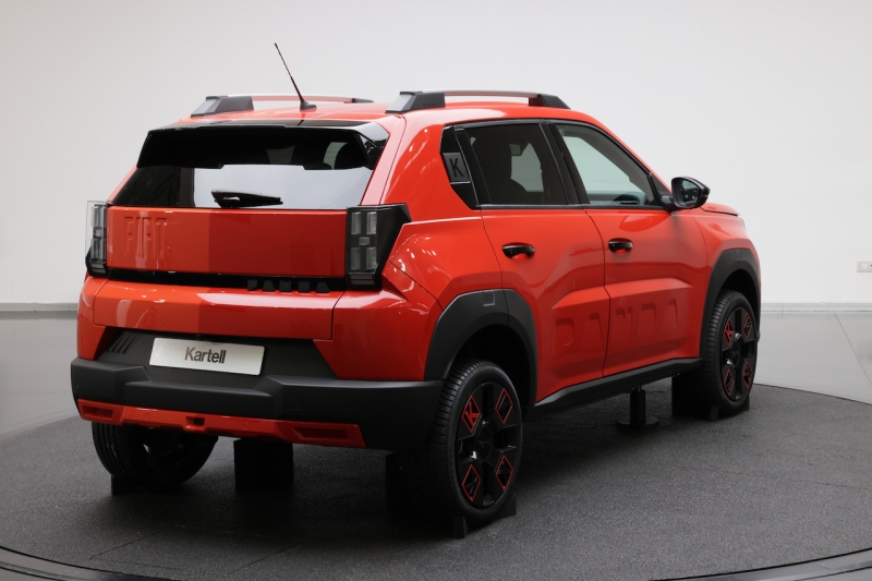 Fiat і Kartell знову об'єднали зусилля, щоб створити найстильніший Grande Panda