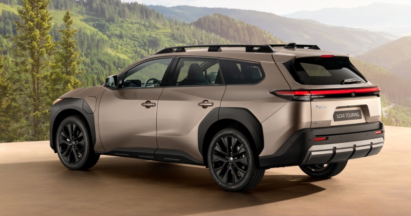 Toyota офіційно представила bZ4X Touring — електричний SUV із багажником універсала і запасом ходу до 560 км