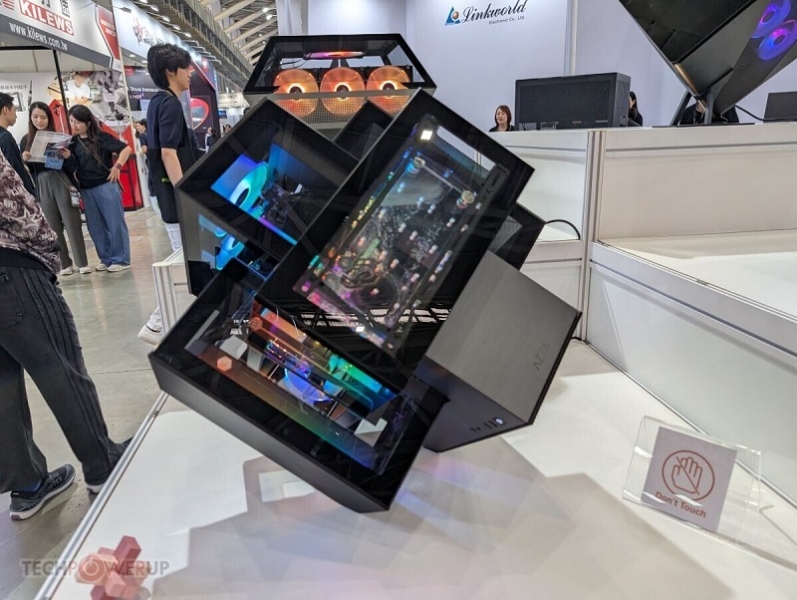 Непрактично, але красиво: компанія Azza представила Cube Case - корпус для PC нестандартної форми
