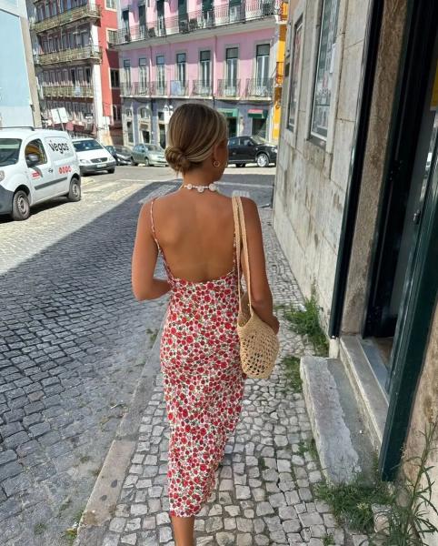 Хіт літа: чому "бабусина" сумка стала такою популярною