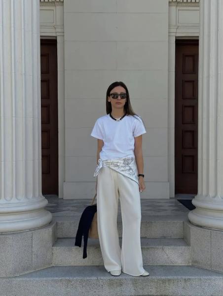 Хіт літа: як одним аксесуаром зробити майки і футболки стильними