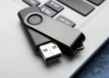 Як користуватися флешкою правильно: є ризик втратити дані назавжди