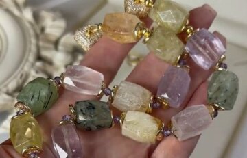 Як ваші аксесуари можуть псувати вам життя: 5 “енергетичних пасток” у гардеробі