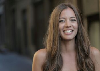 Які засоби для догляду за волоссям не потрібні, їх можна замінити на дешеві альтернативи