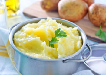 Как приготовить фантастически вкусное пюре без молока и масла: добавки, которые сделают гарнир еще вкуснее