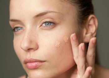 Макіяж, який працює проти вас: що робити, якщо тональний більше не працює так, як раніше