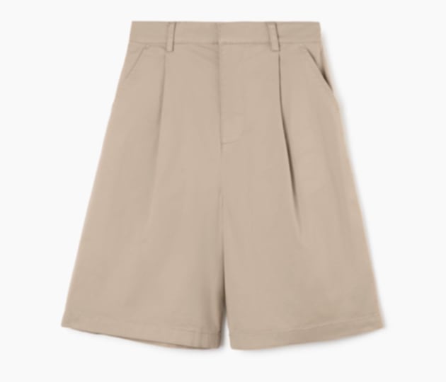 Модні жіночі шорти влітку 2025: як і з чим носити