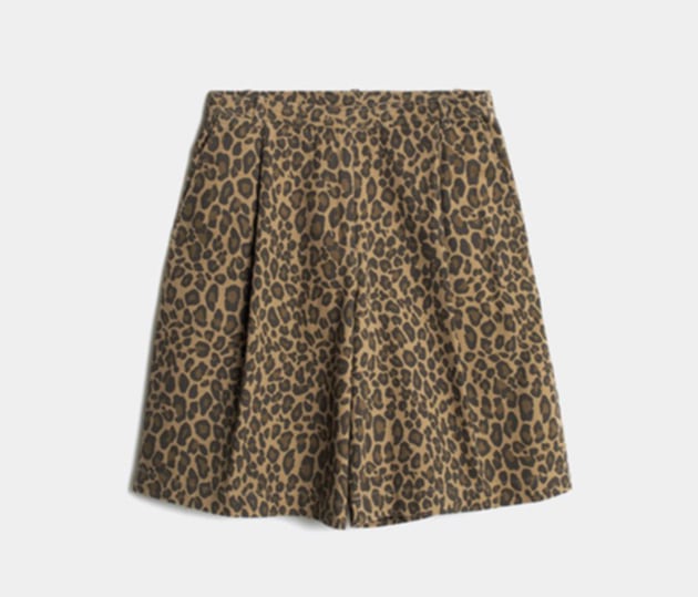 Модні жіночі шорти влітку 2025: як і з чим носити