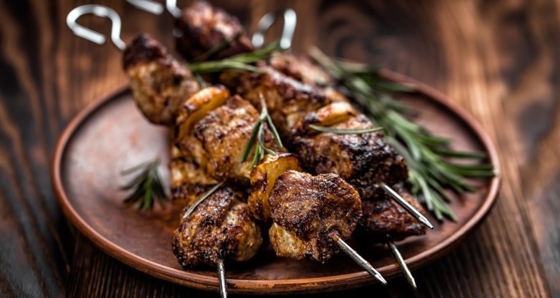 Не солите маринад и добавьте несколько обязательных ингредиентов: 5 секретов фантастического шашлыка от шеф-повара (ВИДЕО)