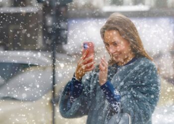 Неочевидні причини, чому ви виглядаєте старше свого віку