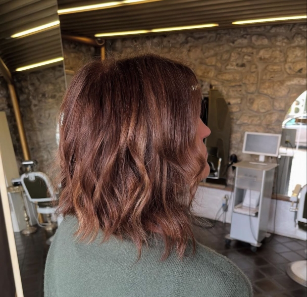 Нірвана — найстильніша стрижка 2025 року: вона не потребує укладання і освіжає образ