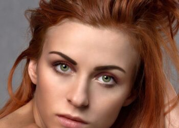 Сіль у догляді за шкірою обличчя: як правильно використовувати продукт